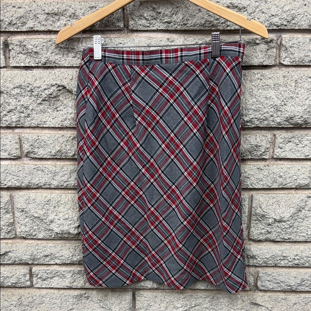Elegant Gray and Red Plaid Pencil Skirt - Picture 4 of 5